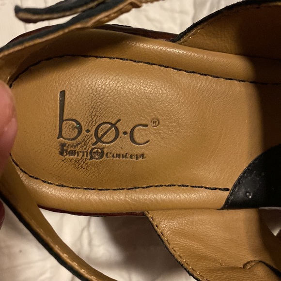BOC, size 9, brand new, leather, wedge sandal. Very comfortable. Great neutral. - Picture 3 of 5